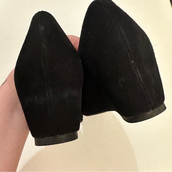 Stuart Weitzman Black Suede Hexus Wedge Flats with Geometric Silver Detail 8 M - Picture 6 of 13